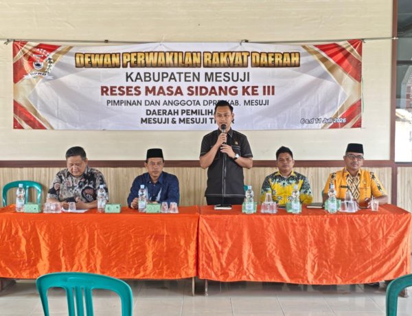 Antusias Warga Margo Mulyo di Reses Ketua DPRD Mesuji